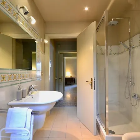 Le Sorelle - Elegante Appartamento Fronte Mare - 6 Posti Letto - Con Posto Auto Privato ラッパロ