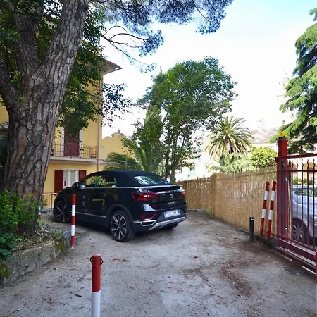 アパート Le Sorelle - Elegante Fronte Mare - 6 Posti Letto - Con Posto Auto Privato *